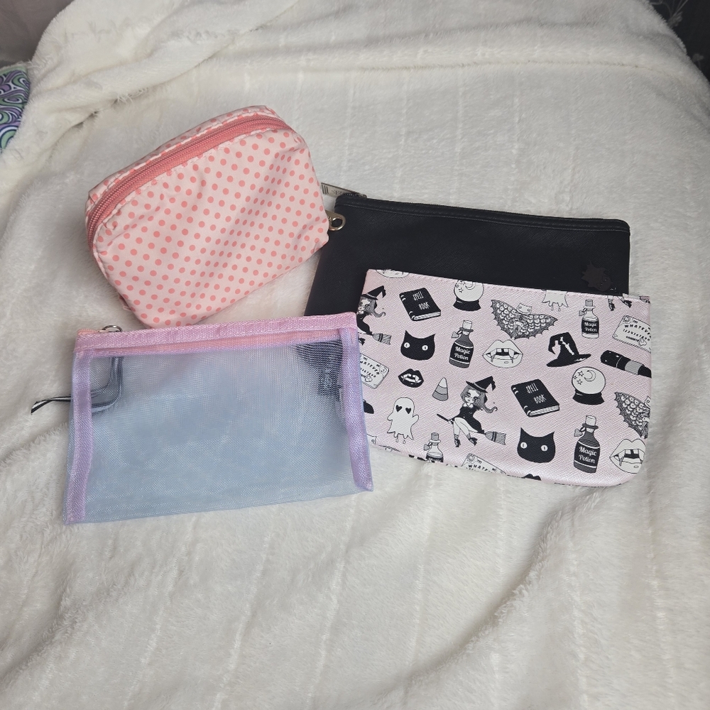 Bundle of 4 Make Up Bags